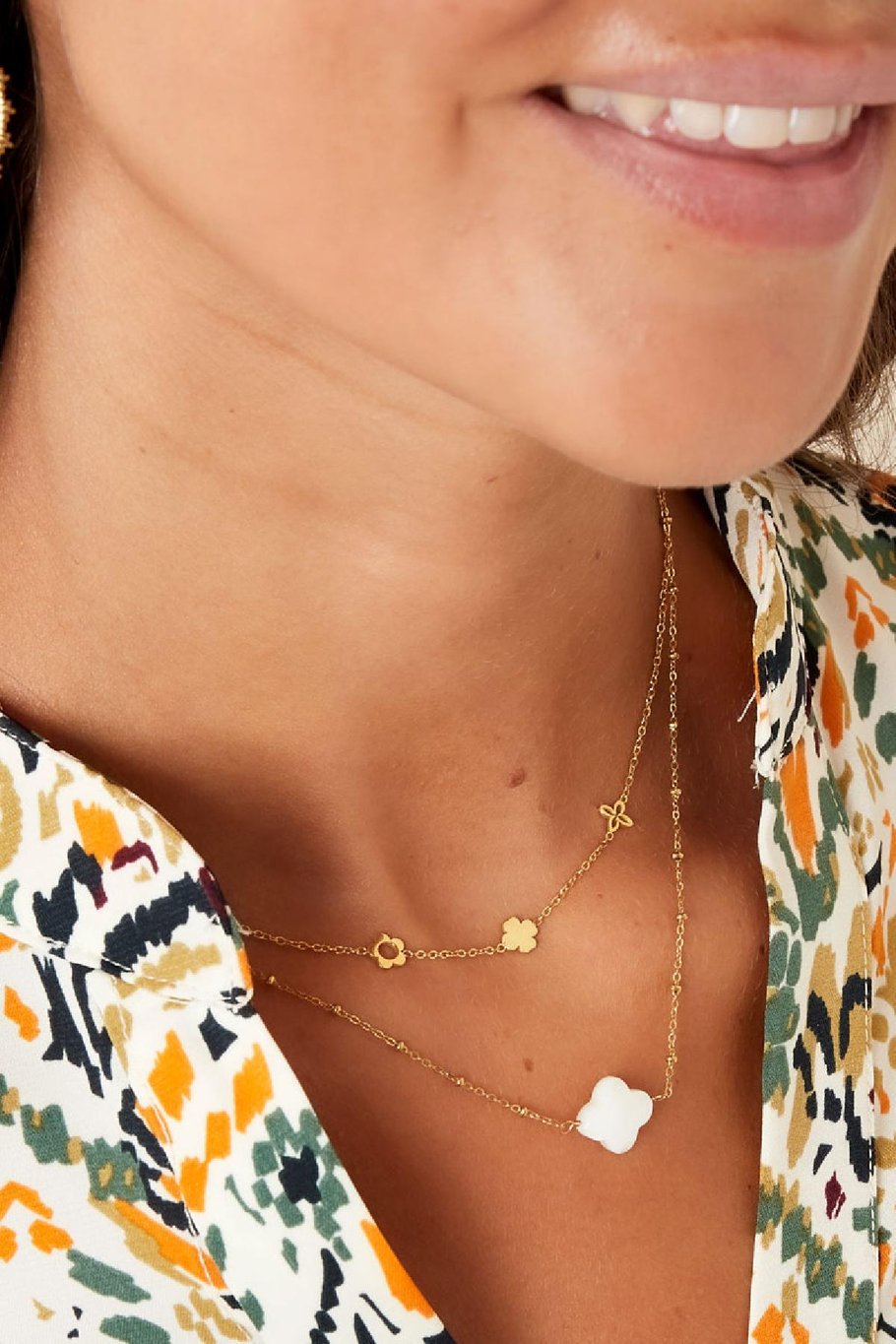 Üç farklı çiçekli kolye Gold Stainless Steel Resim3